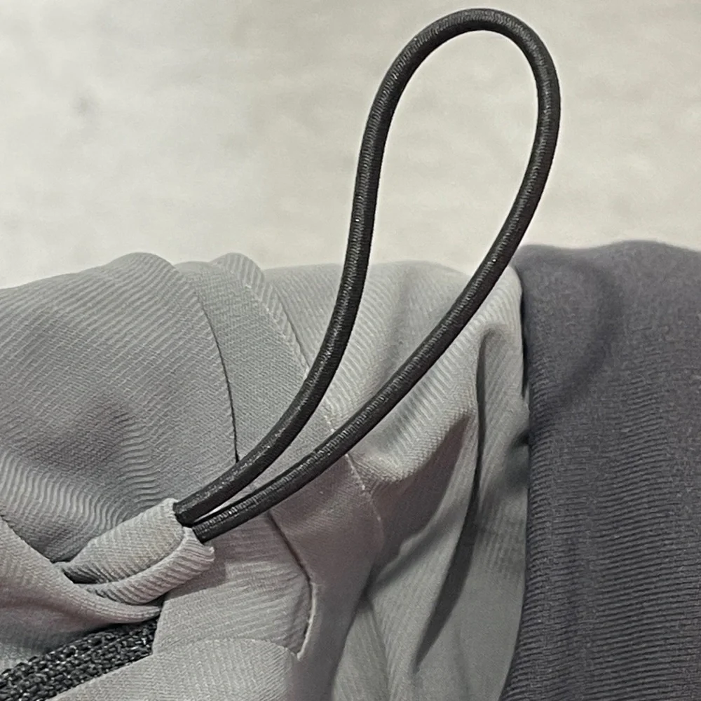 Lululemon Assert Athletic Shorts Linerless Gray Black Drawstring Closure Pockets